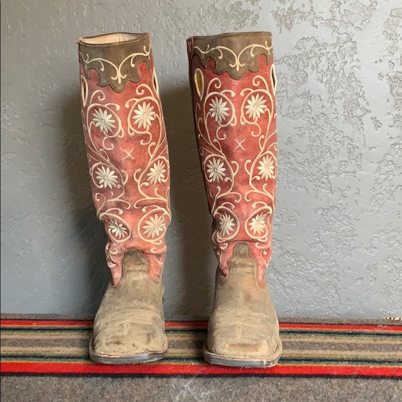 twisted x women's floral embroidered western boots